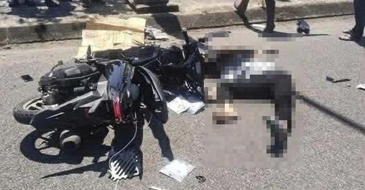 Tông trụ đèn, 2 thanh niên tử vong