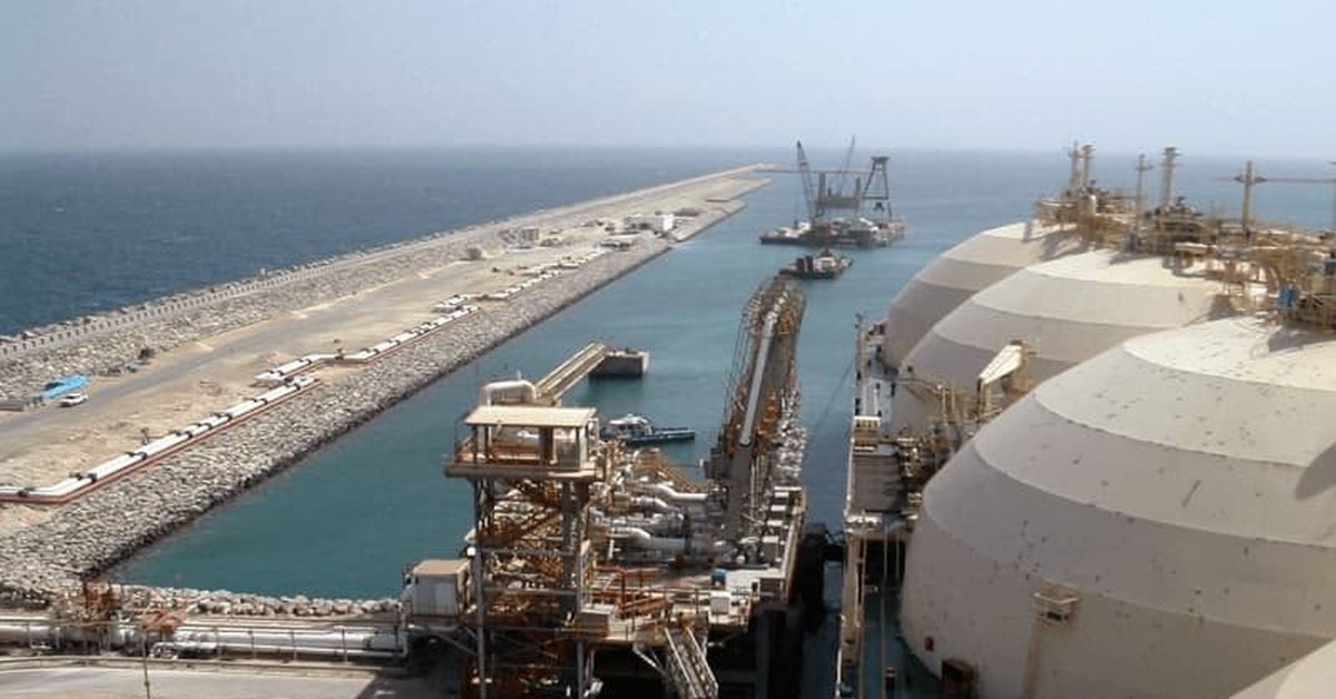 Nhà máy sản xuất 1/5 lượng LNG toàn cầu bị tập kích bằng tên lửa