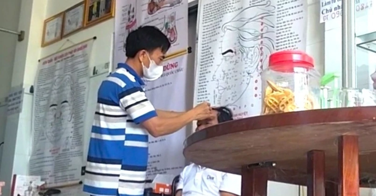 Kỳ lạ, mắc bệnh tâm thần nặng vẫn ‘chữa bệnh’ cho người khác