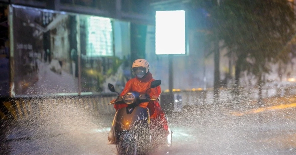 Từ đêm nay, vùng núi Bắc Bộ chuyển mưa dông