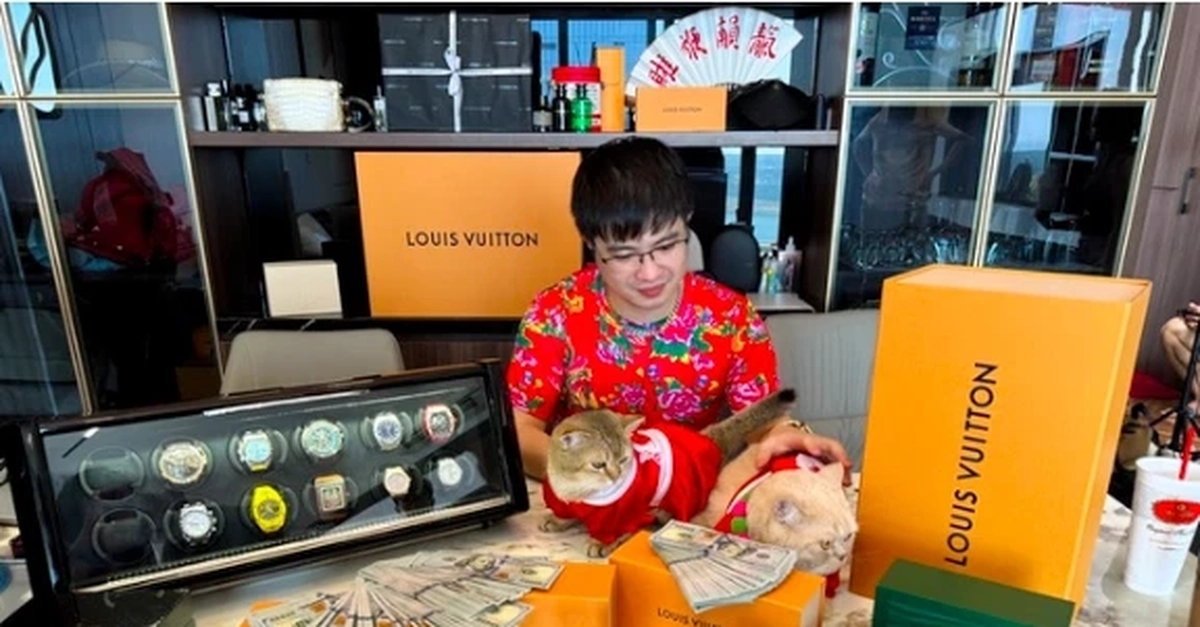 Thu giữ hàng chục tỷ đồng, hơn 1.000 miếng vàng, siêu xe trong vụ Mr Pips