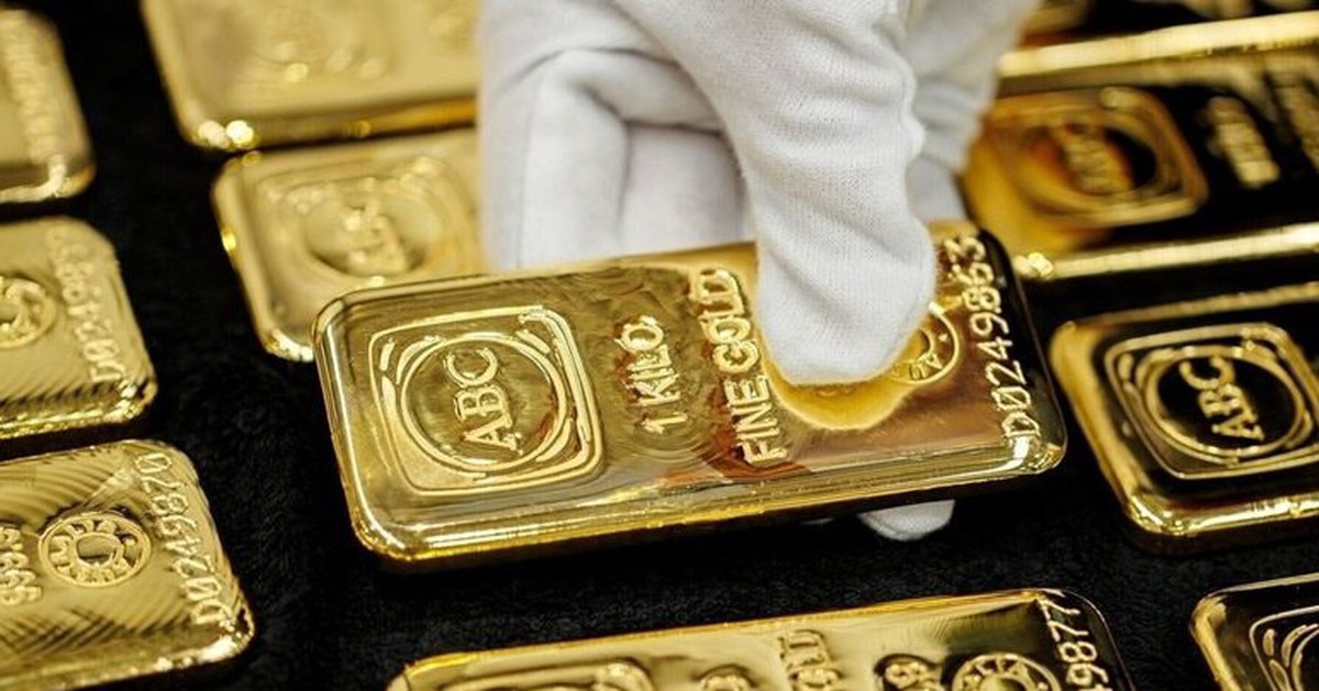 Giá vàng tiếp tục giảm "cắm đầu": SJC "bốc hơi" gần 10 triệu đồng!