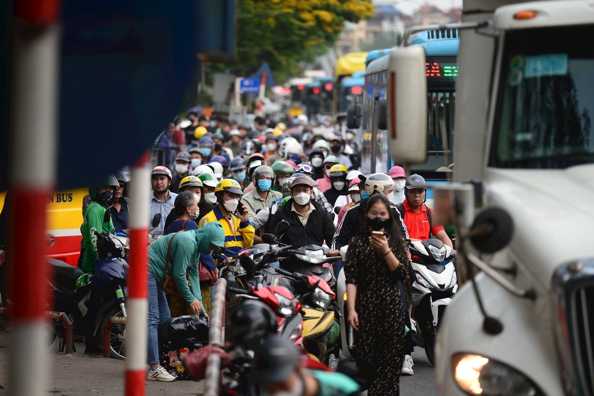 Từ 1/7/2026, xe xăng sẽ bị hạn chế đi vào khu vực nào của Hà Nội?