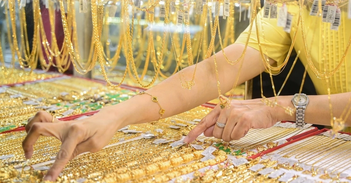 Một tuần vàng giảm hơn 11 triệu đồng/lượng