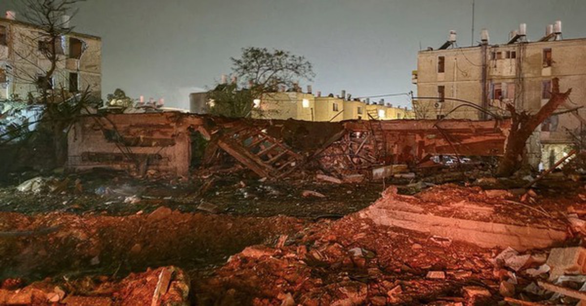 Ẩn ý của Iran khi đánh vào "trái tim hạt nhân" của Israel