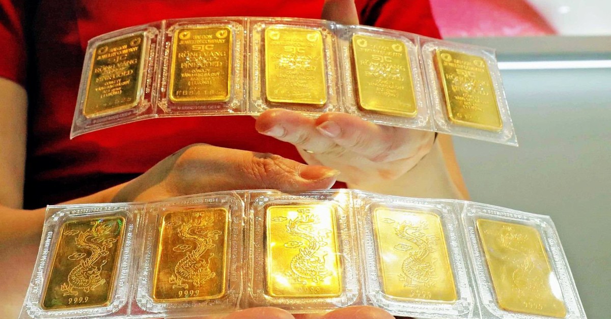 Giá vàng hôm nay 24/3 gây bất ngờ, bạc "vọt xà" tăng sốc!