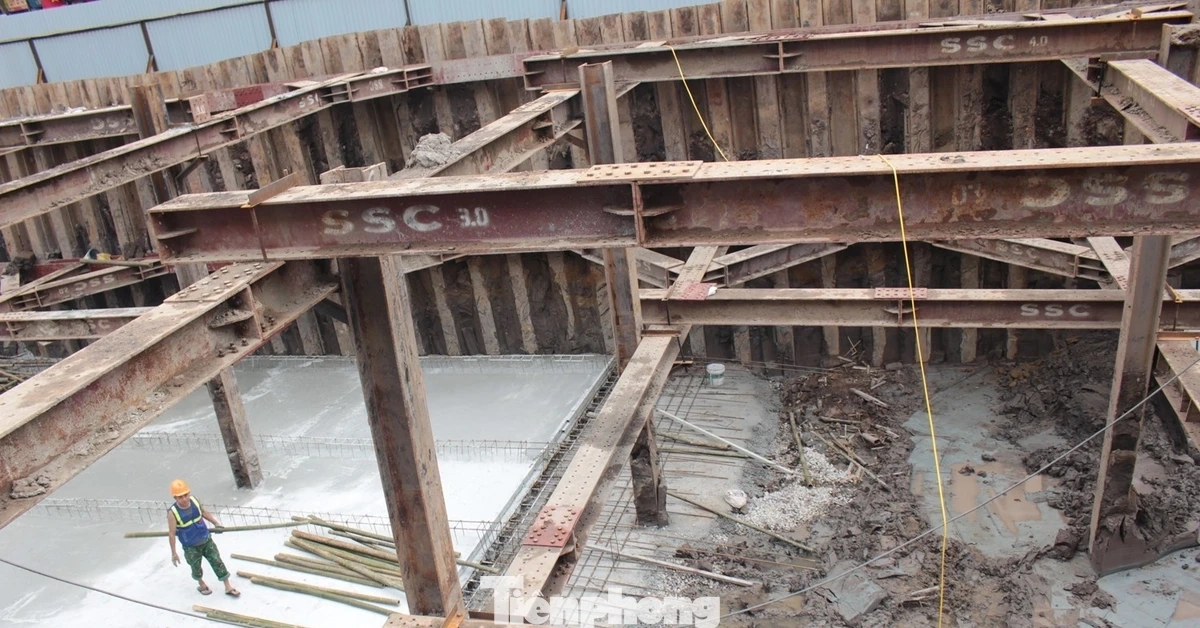 Bể ngầm chống ngập khu vực chợ Hàng Da được đổ bê tông đáy