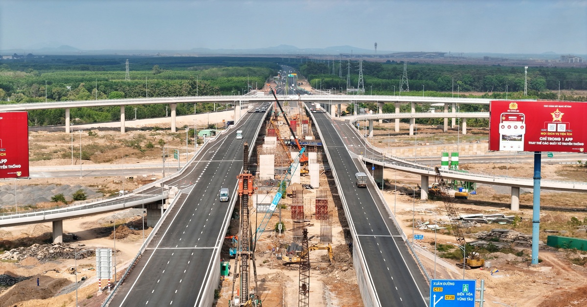 Cận cảnh cao tốc TP.HCM - Long Thành sau hơn nửa năm thi công mở rộng