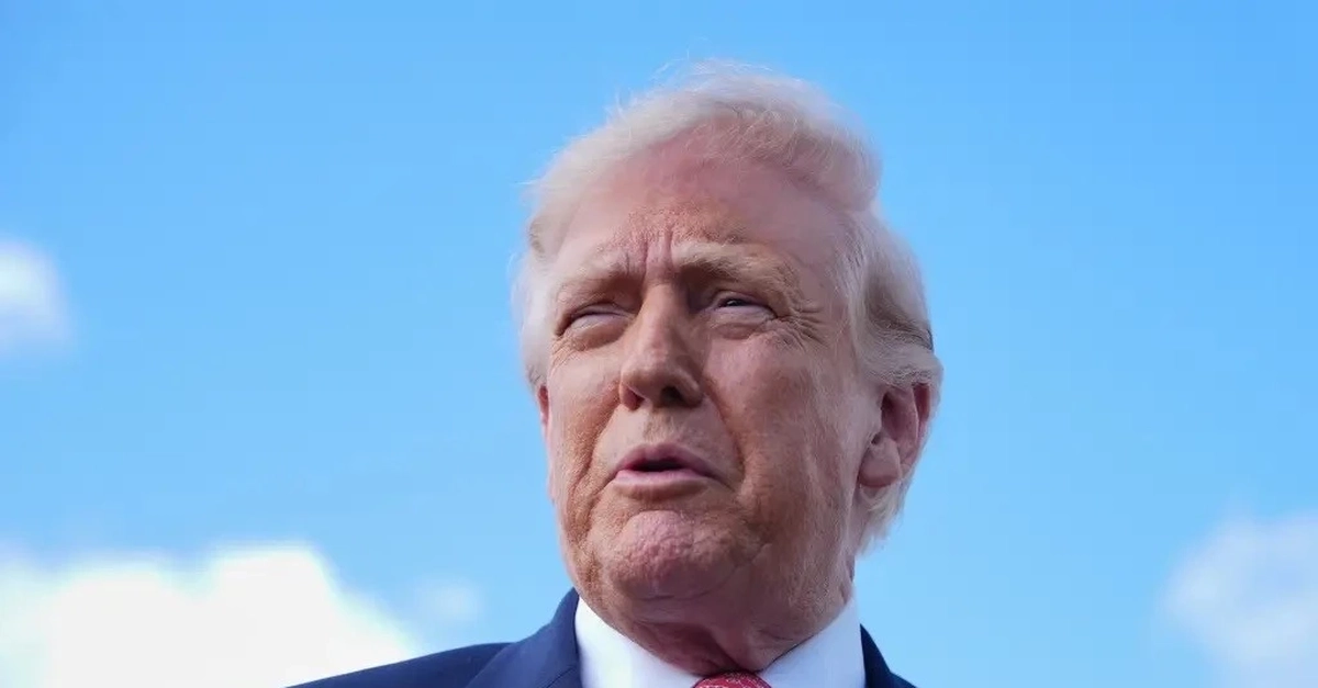 Ông Trump tính đổi tên Hormuz thành ‘eo biển Mỹ’ hoặc mang tên mình sau khi đánh bật Iran