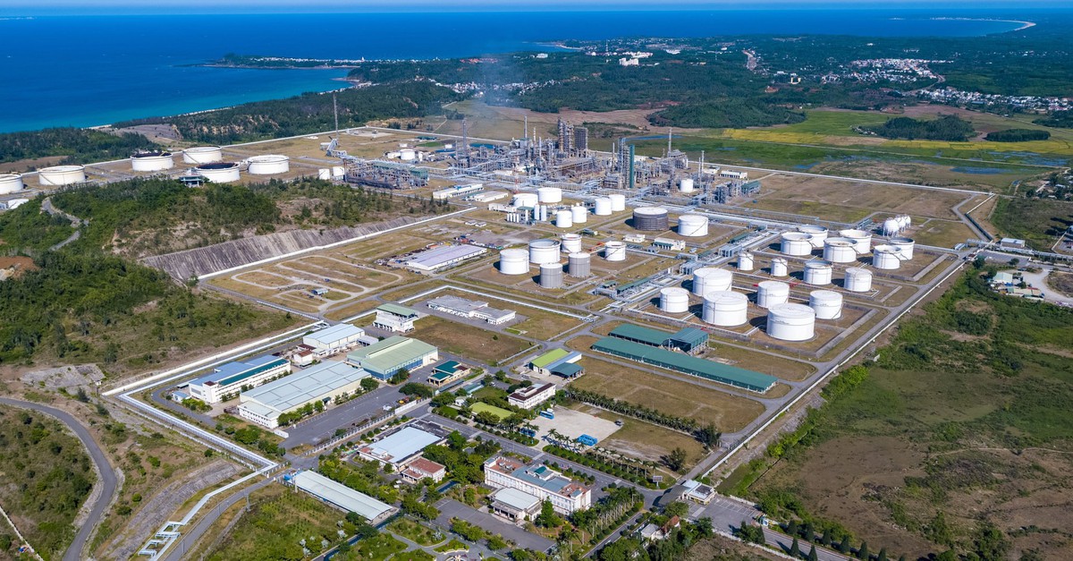 2 nhà máy lọc dầu lớn nhất Việt Nam báo tin vui