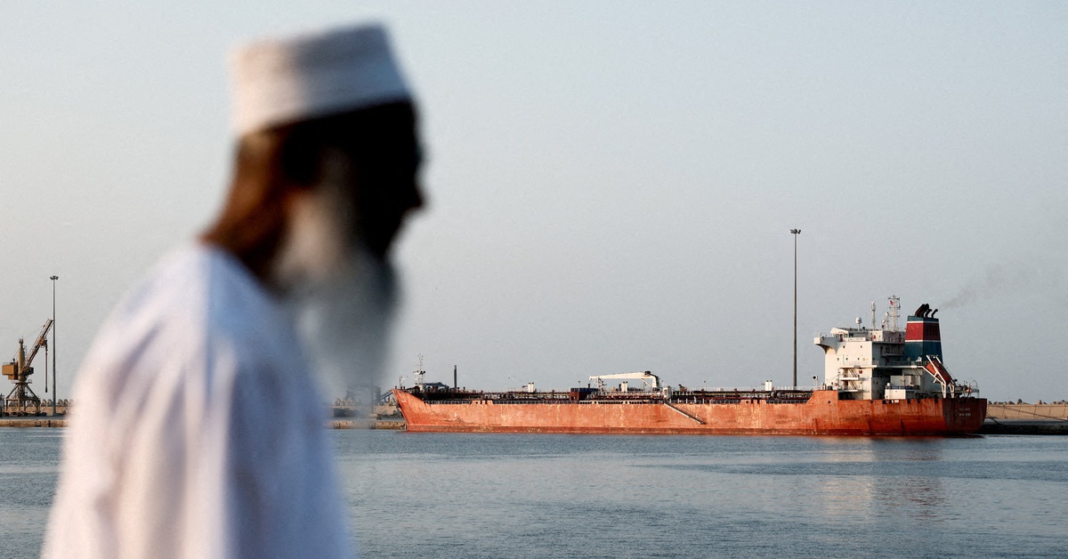 Iran thêm "điều kiện Hormuz" để kết thúc chiến sự, tham vọng thu tỷ USD