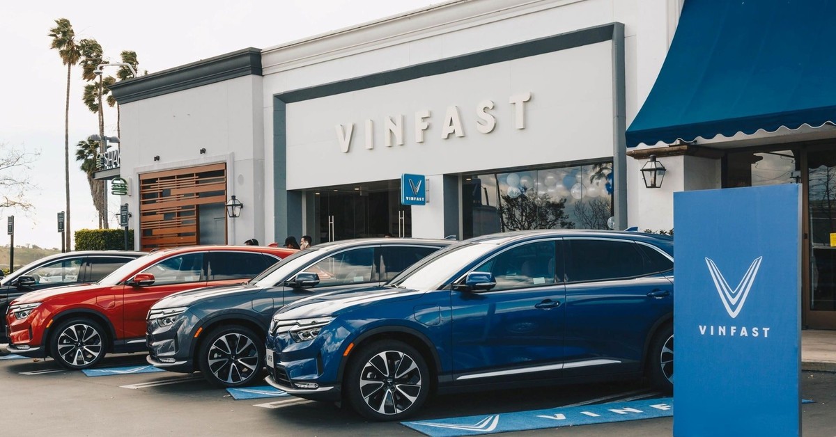 Tỷ phú Phạm Nhật Vượng thông báo khẩn tới khách hàng