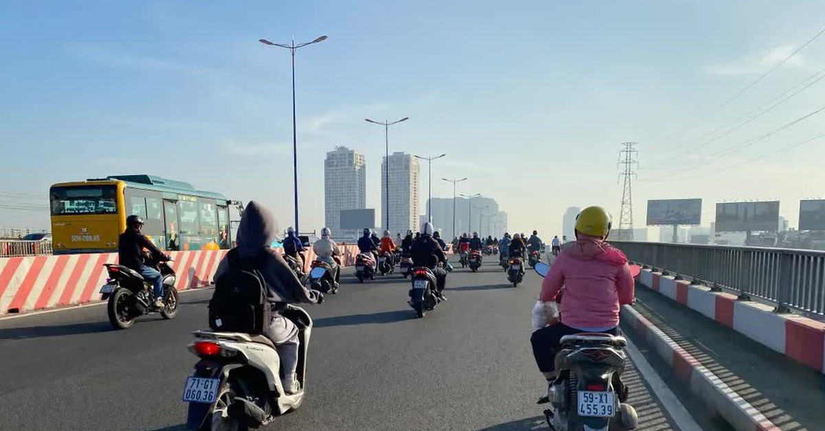 Nắng nóng và dông lốc diễn biến phức tạp trên phạm vi cả nước trong tháng 4