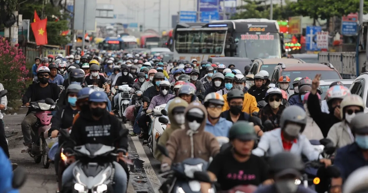 Siết khí thải xe máy: Đề xuất hỗ trợ vay 0% để lao động nghèo đổi xe mới