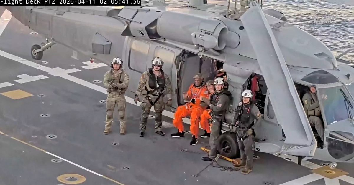 Cú xỏ chỉ lỗ kim từ vũ trụ đưa phi hành đoàn Artemis II trở về