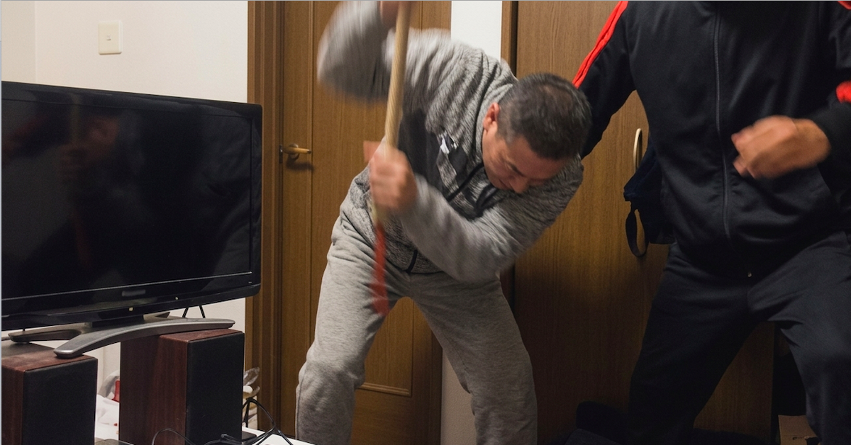 Bố đập máy chơi game để ép con học: Con đỗ đại học xịn nhưng viết thư từ chối quyền thừa kế rồi cắt đứt quan hệ