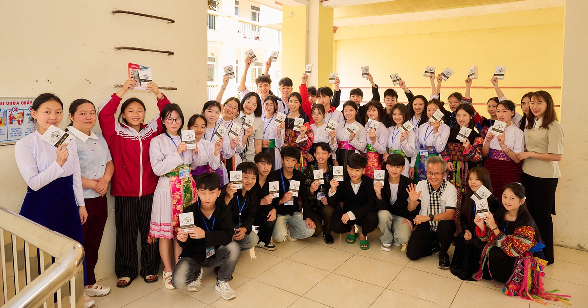 Nhật ký Hành trình Từ Trái Tim: Hun đúc khát vọng vươn lên cho thế hệ trẻ nơi địa đầu Tổ quốc