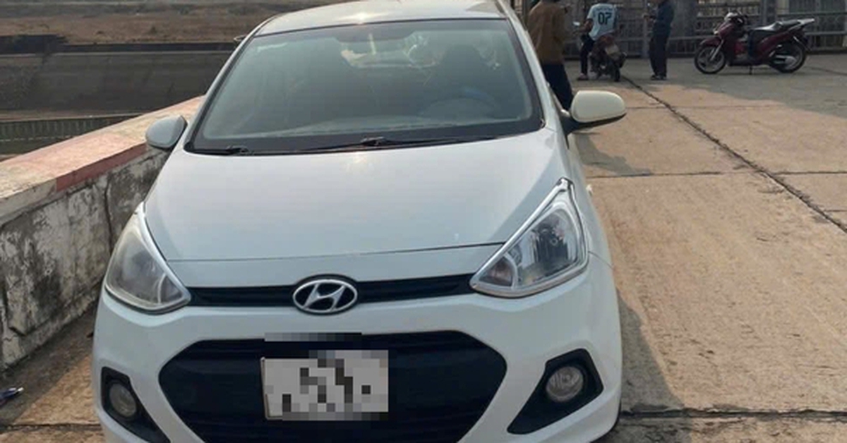 Gia đình nêu lý do khiến người đàn ông để lại ô tô, nhảy hồ tự tử