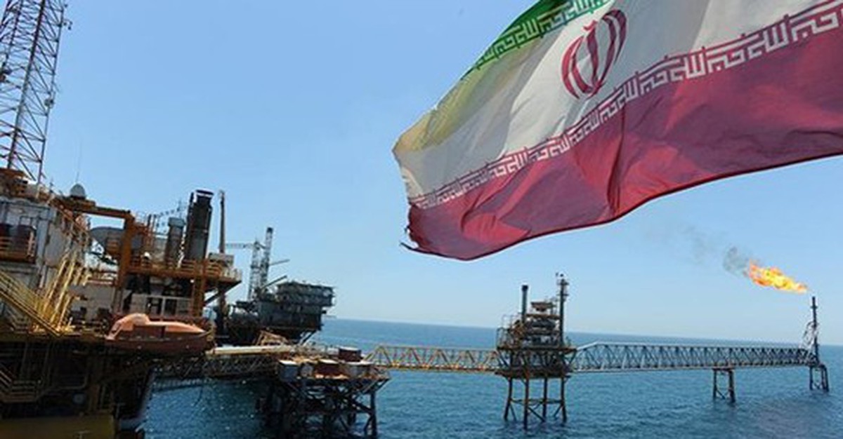 Giá dầu lao dốc hơn 11% ngay khi Iran báo tin không thể vui hơn từ eo biển Hormuz