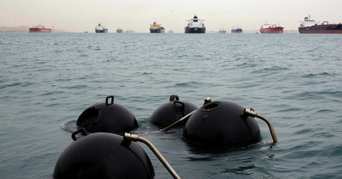 Ông Trump: Iran đang gỡ toàn bộ thủy lôi tại Hormuz "dưới sự hỗ trợ của Mỹ"