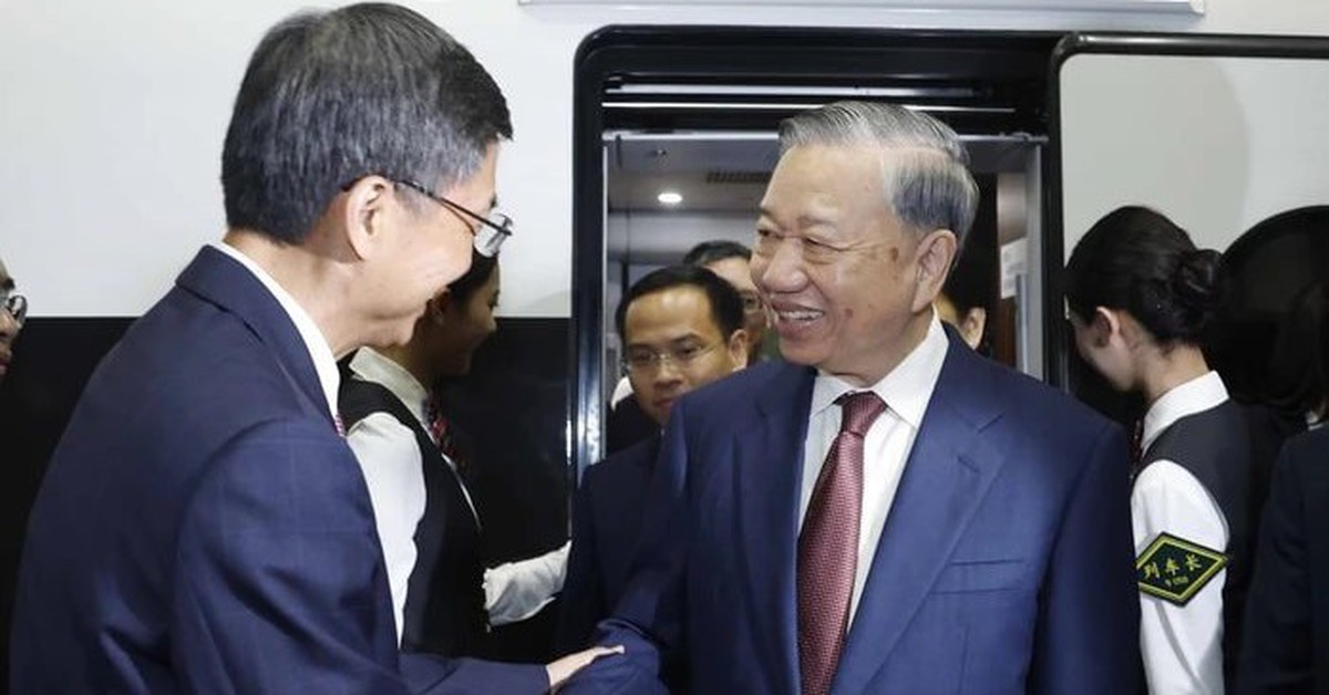 Trên tàu đến Nam Ninh, Tổng Bí thư, Chủ tịch nước Tô Lâm đề nghị gì lãnh đạo lĩnh vực Trung Quốc top 1 TG?