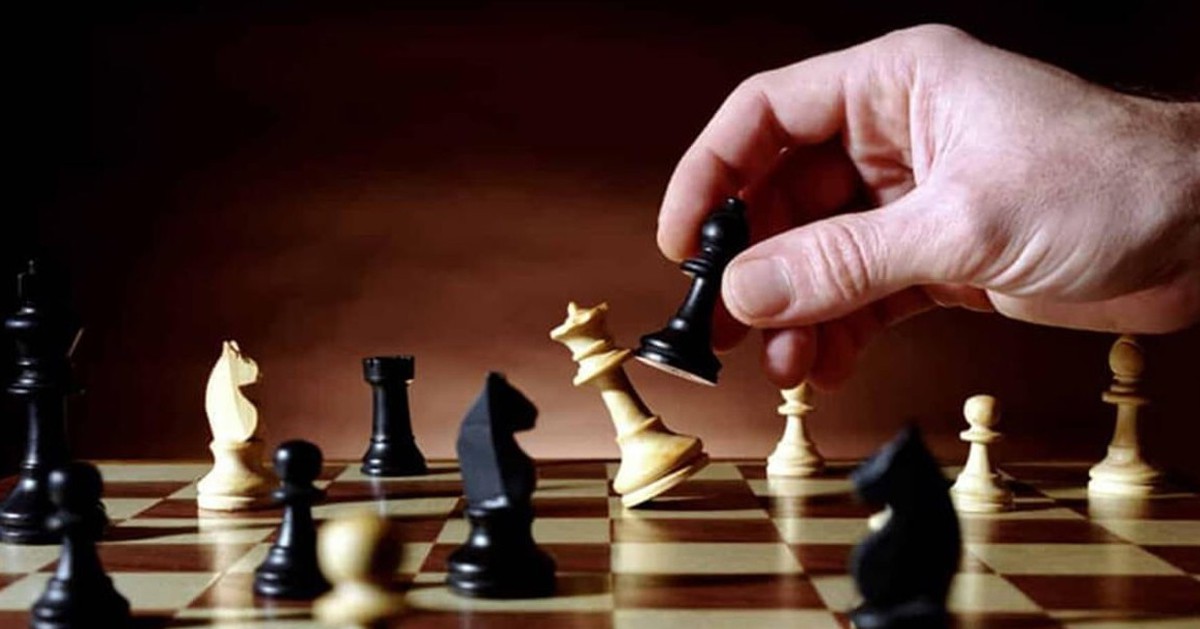 Bí ẩn gian lận công nghệ làm chấn động giới cờ ...