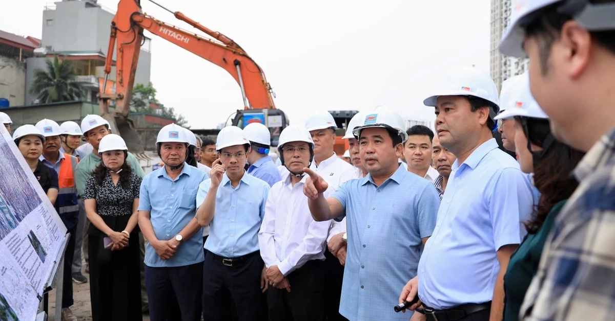 Bí thư Hà Nội Trần Đức Thắng ra "tối hậu thư" khi kiểm tra 3 dự án trọng điểm