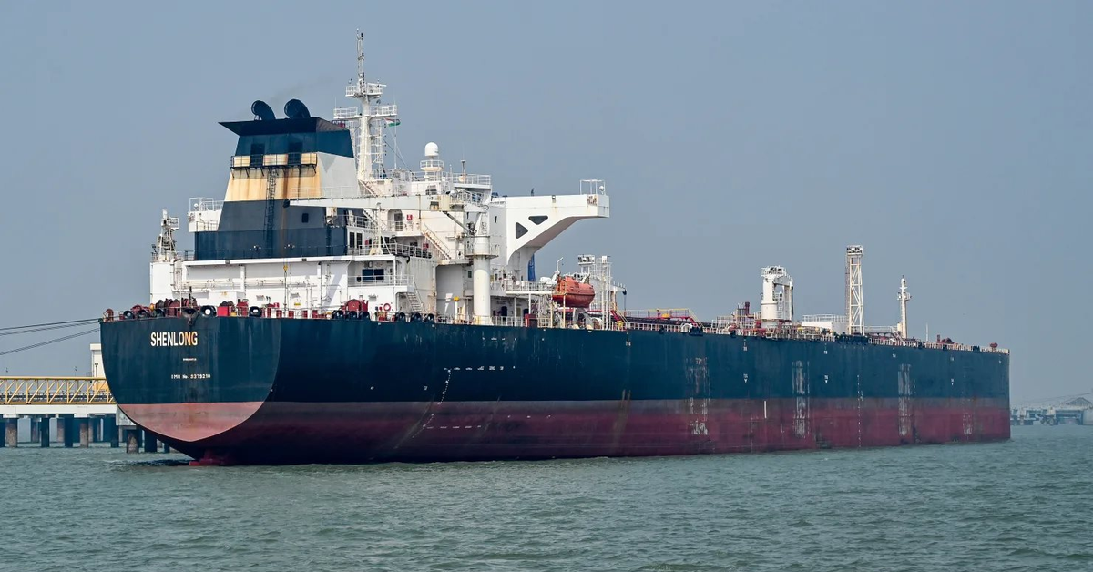 Tối nay, dầu tăng vọt 10%