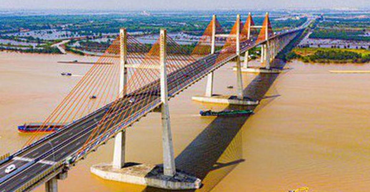 Cây cầu dây văng gần 7.300 tỷ đồng dài 5,4km, lọt top 3 thế giới về số nhịp do người Việt lần đầu tự thiết kế, thi công