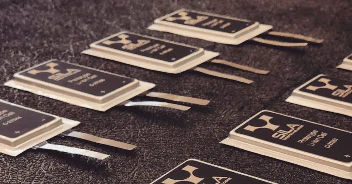 Pin càng "trâu", máy càng mỏng: Apple, Samsung và Google có đang bỏ lỡ cuộc chơi lớn nhất của smartphone?