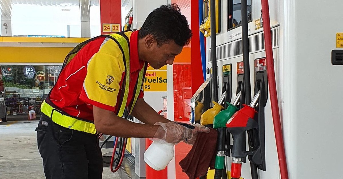 Bán nhiên liệu chỉ 13.000 đồng/lít, nước ASEAN này đang dự tính mua dầu từ Nga