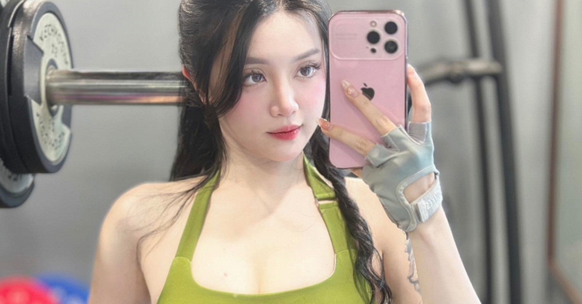 Trực tiếp thị uy sức mạnh, nữ gymer khiến triệu anh em đồng loạt "quay xe