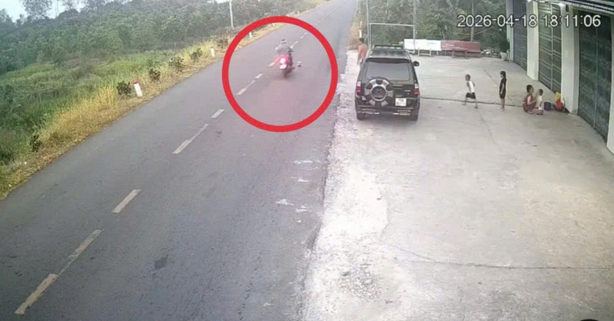 Vài giây chơi bóng của 1 đứa trẻ và bi kịch kinh hoàng: Đừng để sự thiếu sát sao của cha mẹ thành nỗi đau cho cả hai gia đình!