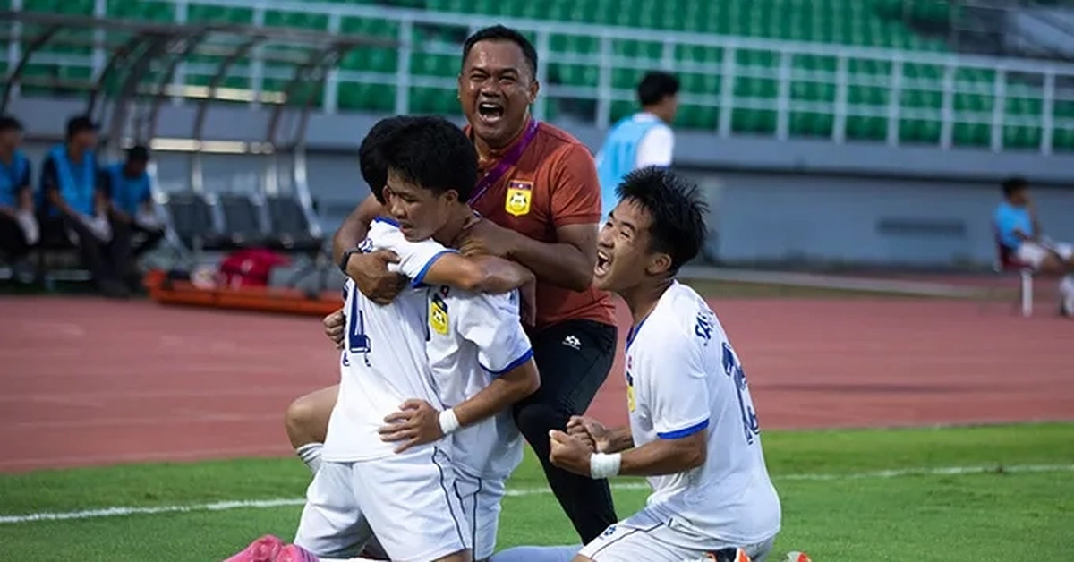 U17 Lào nhận ‘cơn mưa’ tiền thưởng trước vòng bán kết