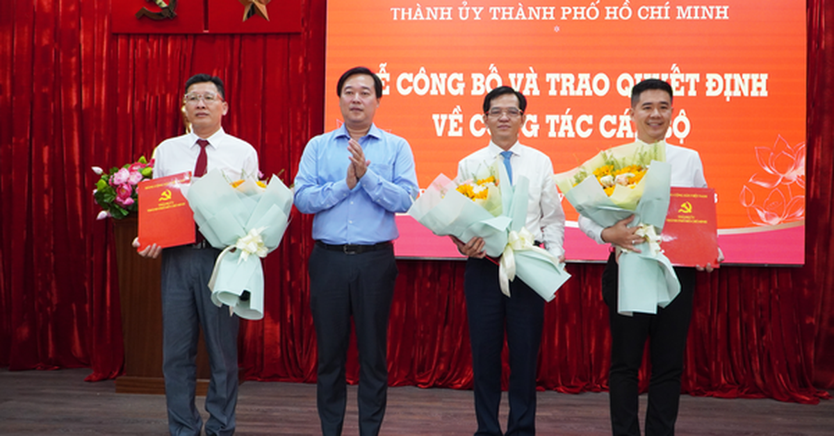 Công bố quyết định của Ban Thường vụ Thành ủy TPHCM về công tác cán bộ