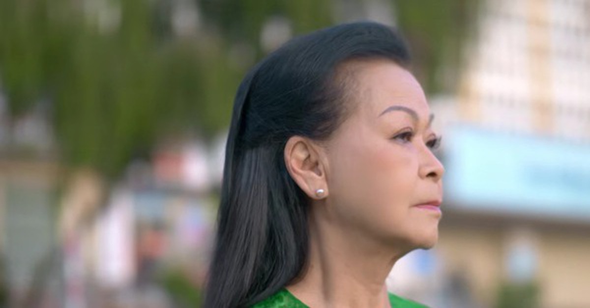 Khánh Ly đi hát ở nhà hàng bị ông chủ từ chối thẳng