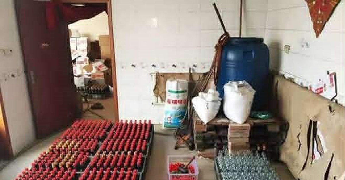 Đột kích 50 xưởng sản xuất thuộc 1 hệ sinh thái, công an tịch thu 14.000 thùng gia vị, xì dầu, bột nêm Knorr, Nestlé giả, chứa chất cấm