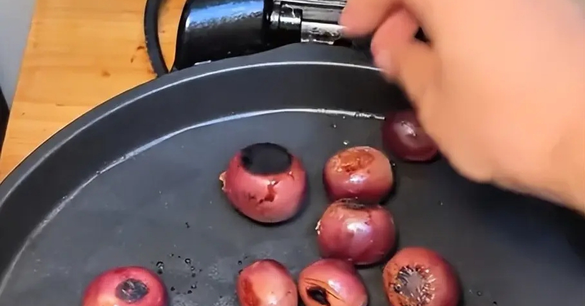 Món ăn kỳ quặc khiến một bà mẹ bị chỉ trích: Nên kiểm tra IQ trước khi kết hôn!