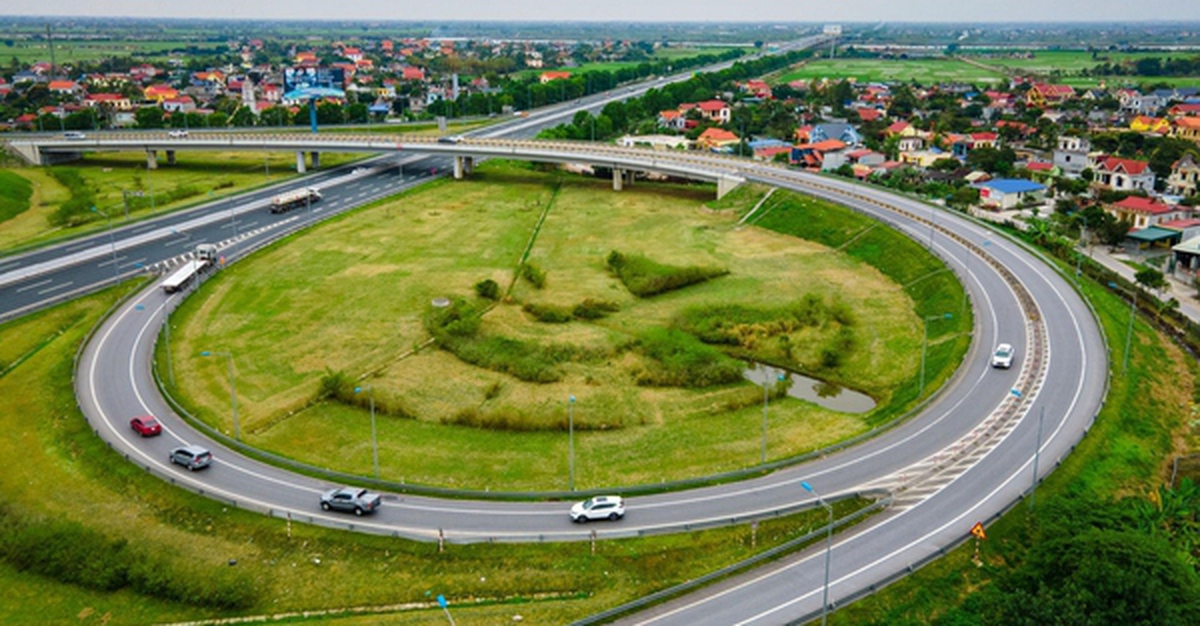 Không phải đất cứ gần sân bay, metro, cao tốc là tăng giá: Chuyên gia chỉ thẳng yếu tố bất ngờ