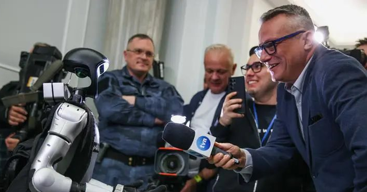 90% đơn hàng robot hình người chỉ để… chụp ảnh?...