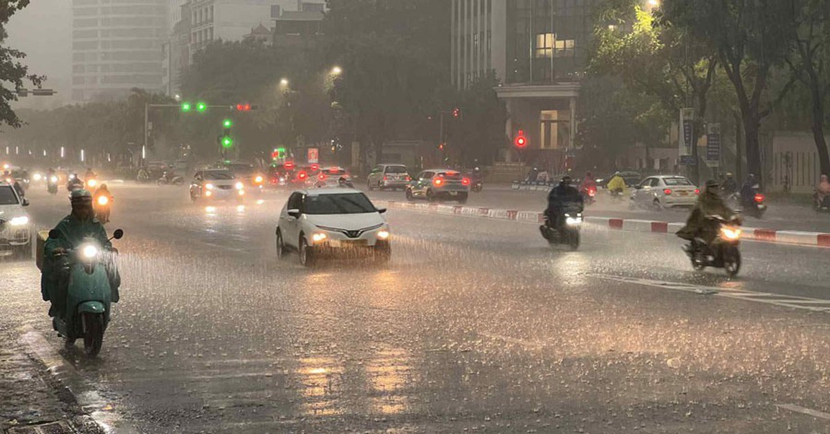 Miền Bắc sẽ đón thêm 2 đợt không khí lạnh mới ngay trong tháng này, nhiều nơi mưa to