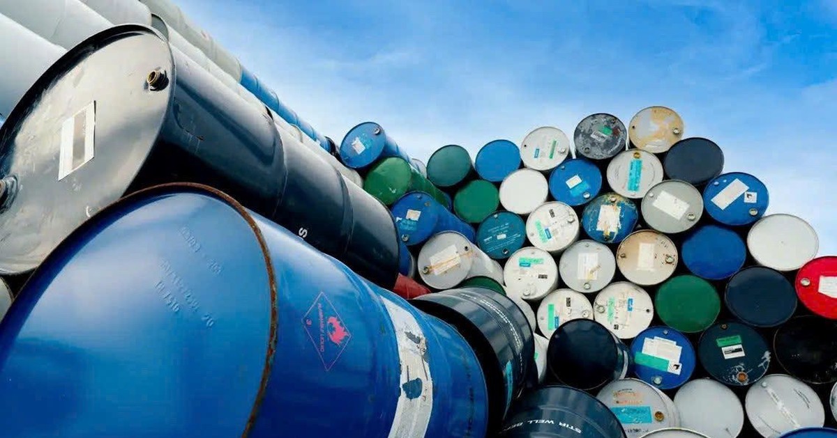 80 triệu thùng dầu dự trữ Mỹ âm thầm vượt đại dương để "giải cứu" một tọa độ bất ngờ giữa bão Hormuz