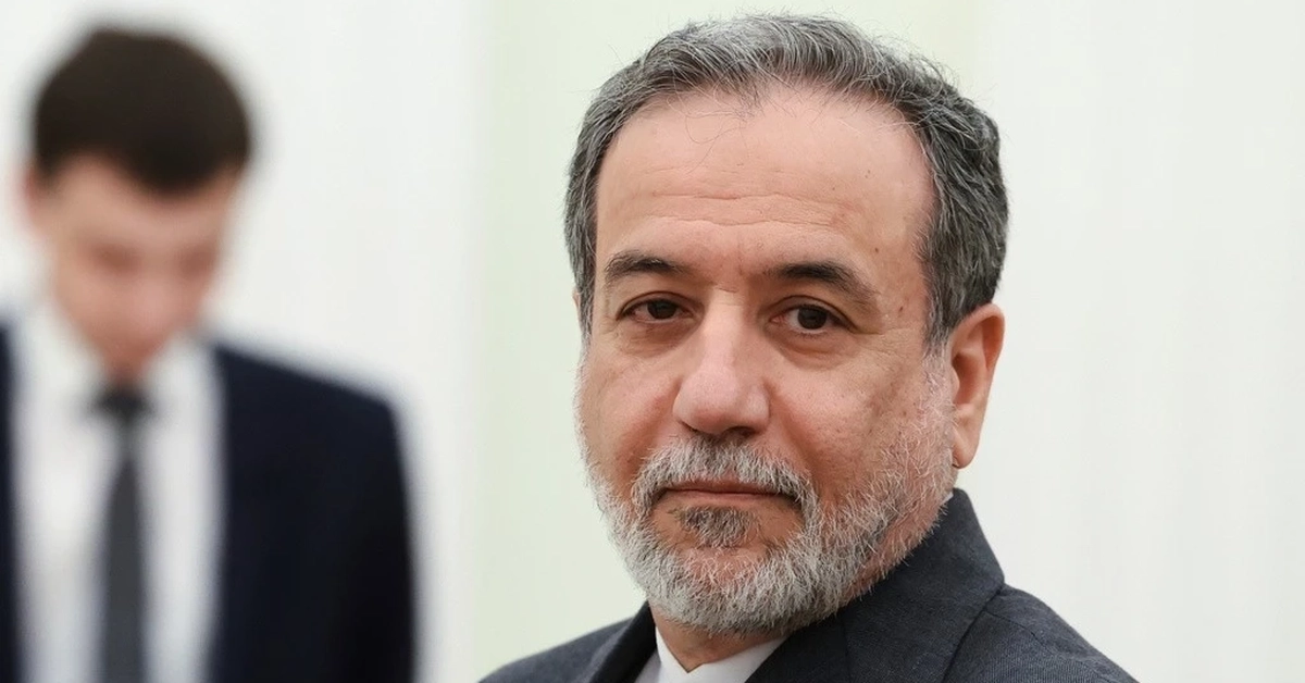 Iran sẵn sàng mở lại eo biển Hormuz nếu Mỹ dỡ phong tỏa