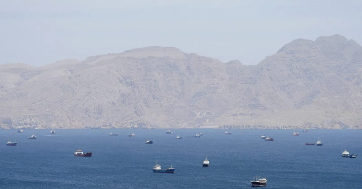 Lô hàng khí đốt tự nhiên hóa lỏng đầu tiên vượt eo biển Hormuz