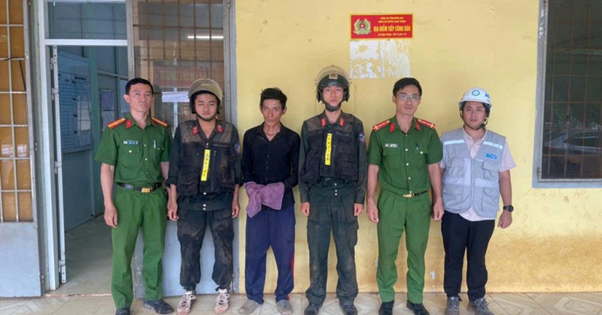 Bắt giữ công nhân Nguyễn Hữu Nghĩa khi đang làm việc ở sân bay