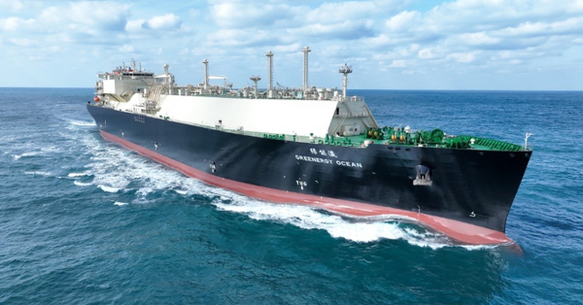 Lần đầu sau 2 tháng căng thẳng, chuyến hàng đầy tải âm thầm vượt Hormuz dưới "chế độ ẩn danh" hướng thẳng tới một quốc gia châu Á