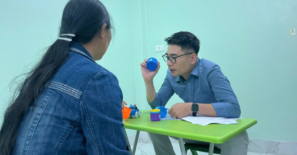 Không ép con thay đổi, bố mẹ làm điều ngược lại khiến chuyên gia tâm lý phải khen ngợi