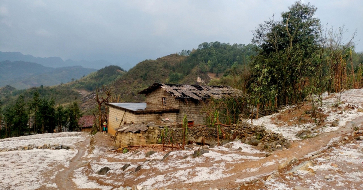 Chiều tối nay Bắc Bộ nguy cơ dông lốc, mưa đá và dự báo thời tiết Hà Nội 10 ngày