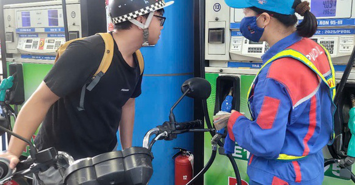 Xăng E10 có thể thay thế xăng khoáng ngay tháng 4-2026, hàng chục triệu xe máy và ô tô chú ý gì?