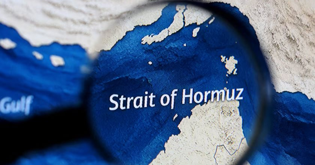 Một tàu chở 1 triệu thùng dầu thành công đi qua eo biển Hormuz, băng băng tiến thẳng đến 1 quốc gia Đông Nam Á